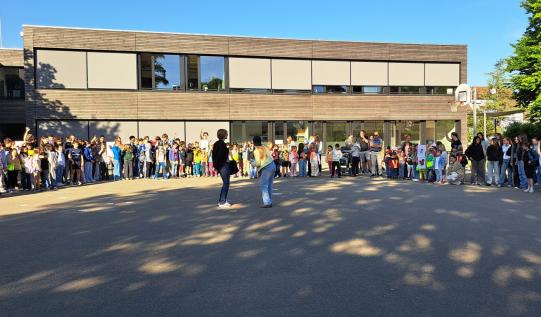 Die Schulleitungen als Journalistinnen