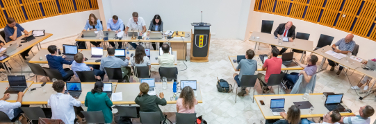 Traktanden der Sitzung des Parlaments vom 8. Dezember und allenfalls 11. Dezember 2025