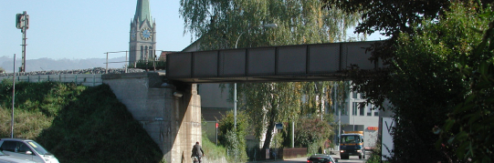 Ersatzbau Bahnbrücke und Sperrung Usterstrasse