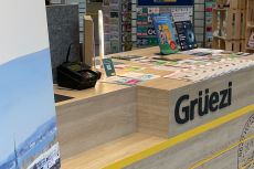 Post unterstützt Kundinnen und Kunden bei Lesen und Rechnen